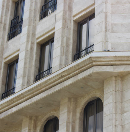 Travertine stone and its use